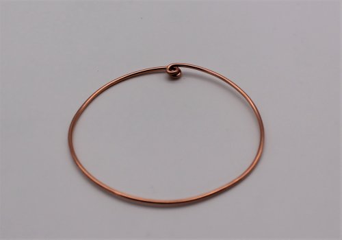 Abby Hook's Dainty Interchangeable Boho Bracelet Tutorial - Form the loops, Contemporary Wire Jewelry, , make small loops